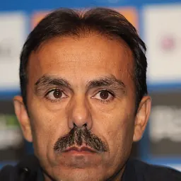 Portrait of Jos Luhukay