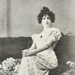Portrait of Cláudia de Campos