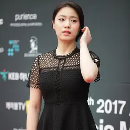 Portrait of Ryu Hwa-young