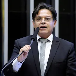 Portrait of Eduardo Luiz Barros Barbosa