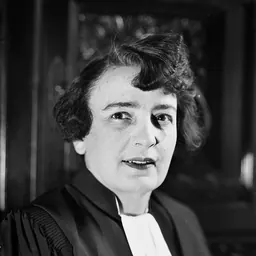 Portrait of Suzanne Grinberg
