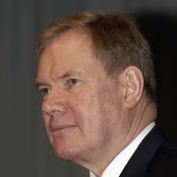Portrait of Paavo Lipponen