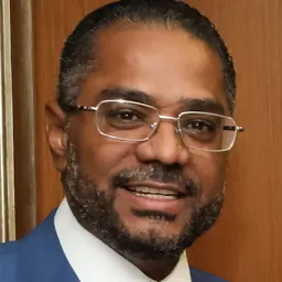 Portrait of Márcio Marinho