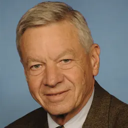 Portrait of Tom Petri