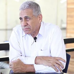 Portrait of Hernán Morales