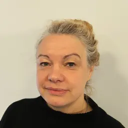 Portrait of Julia Kasper