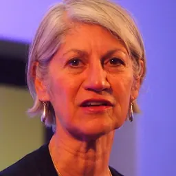 Portrait of Sandy Verschoor