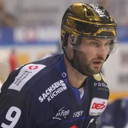 Portrait of Jordan Knackstedt