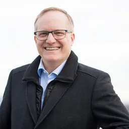 Portrait of Peter Julian