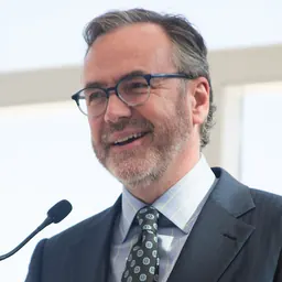 Portrait of Steve Capus