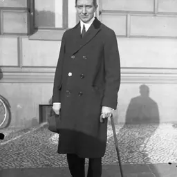 Portrait of Seymour Parker Gilbert