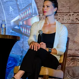 Portrait of Jacqueline Samuda
