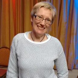 Portrait of Nessa Carey