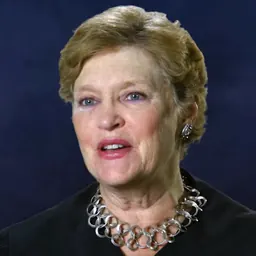 Portrait of Colleen McMahon