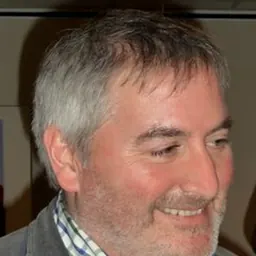 Portrait of Chris Riddell