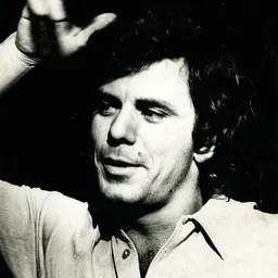 Portrait of Reginaldo Faria
