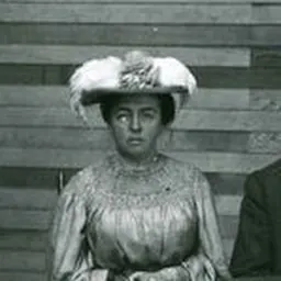 Portrait of Wrexie Leonard