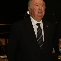 Portrait of Alberto João Jardim