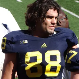 Portrait of Craig Roh