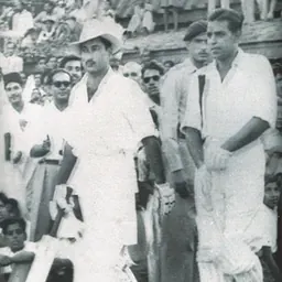 Portrait of Waqar Hasan