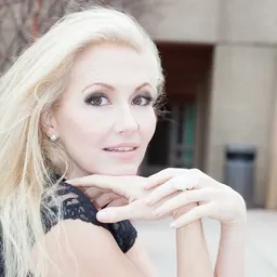 Portrait of Dísella Lárusdóttir