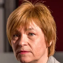 Portrait of Caren Marks