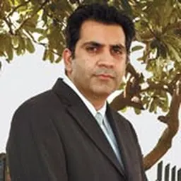 Portrait of Sanjay Chandra