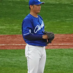 Portrait of Hiroshi Suzuki