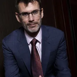 Portrait of Jason Howland