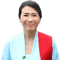 Portrait of Veronica Tan