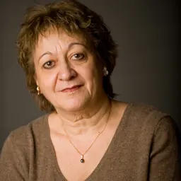 Portrait of Chryssa Kouveliotou