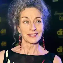 Portrait of Carrie Crowley