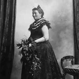 Portrait of Louisa Snelson