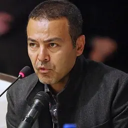 Portrait of Fariborz Arabnia