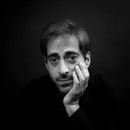 Portrait of Yuval Stonis