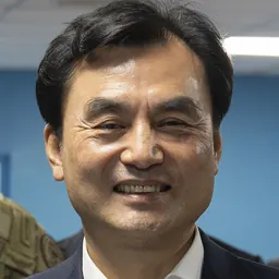 Portrait of Kim Seon-ho