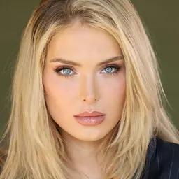 Portrait of Saxon Sharbino