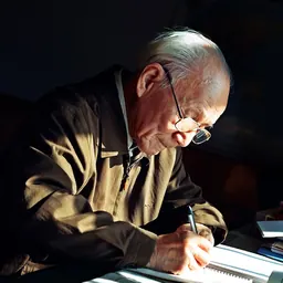 Portrait of Qian Lingxi