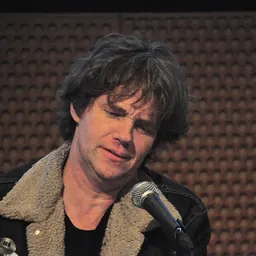 Portrait of Chris Brokaw