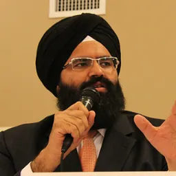 Portrait of Manmeet Bhullar