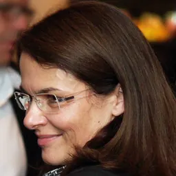 Portrait of Barbara Auer
