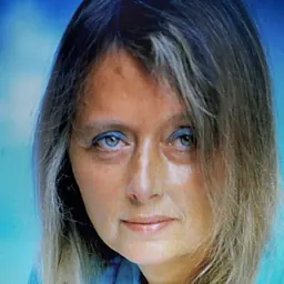 Portrait of Éveline Andréani