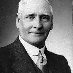 Portrait of Lee Martin