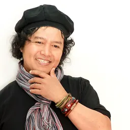 Portrait of Andrea Hirata