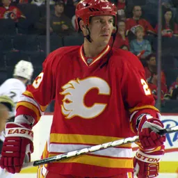 Portrait of Scott Hannan