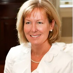 Portrait of Shannon R. Valentine