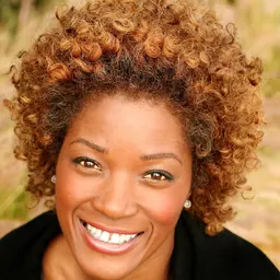 Portrait of Yolonda Ross
