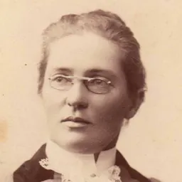 Portrait of Christina Henderson