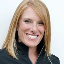 Portrait of Krista Guloien