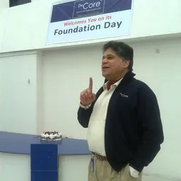 Portrait of Deepak Loomba